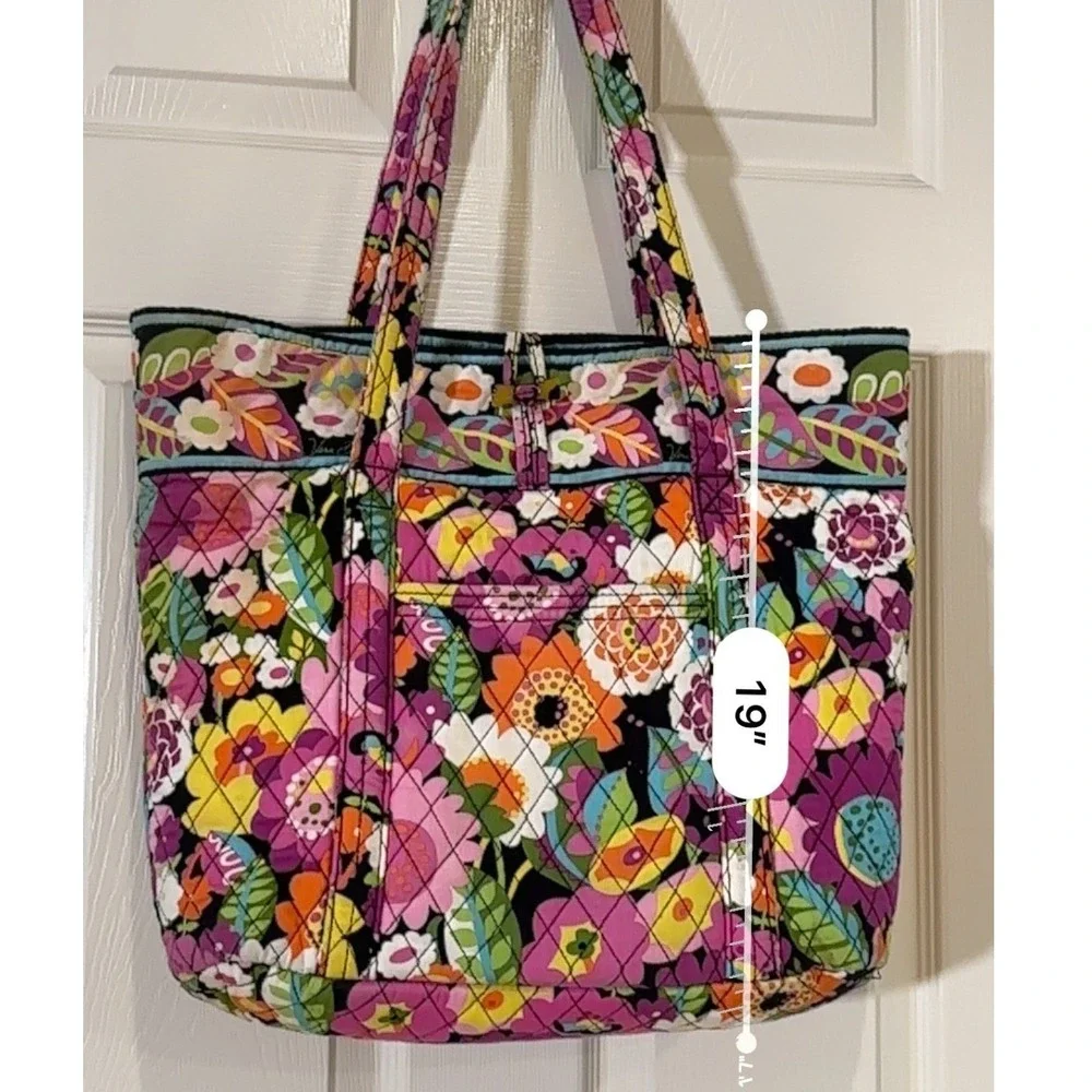 Vera Bradley Tutti Frutti Quilted Floral Vera Tote Bag Large Shoulder Bag